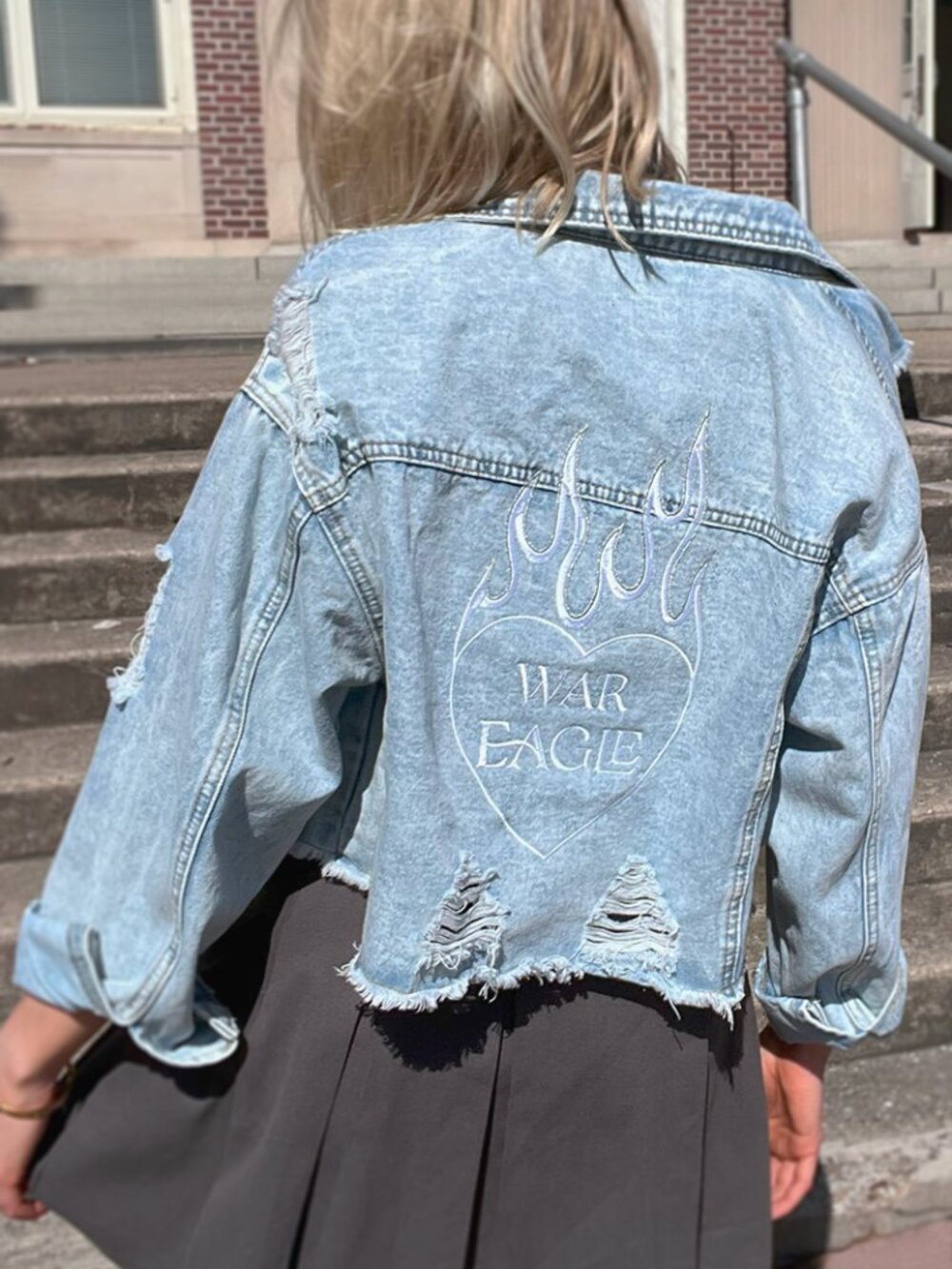 Auburn Denim Jacket,  Light Wash Distressed, Brand New with tags - Picture 5 of 6